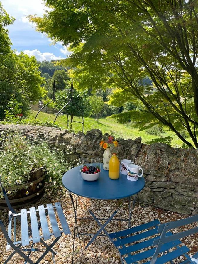 Cotswold Coombe Cottage Wotton-under-Edge Bagian luar foto