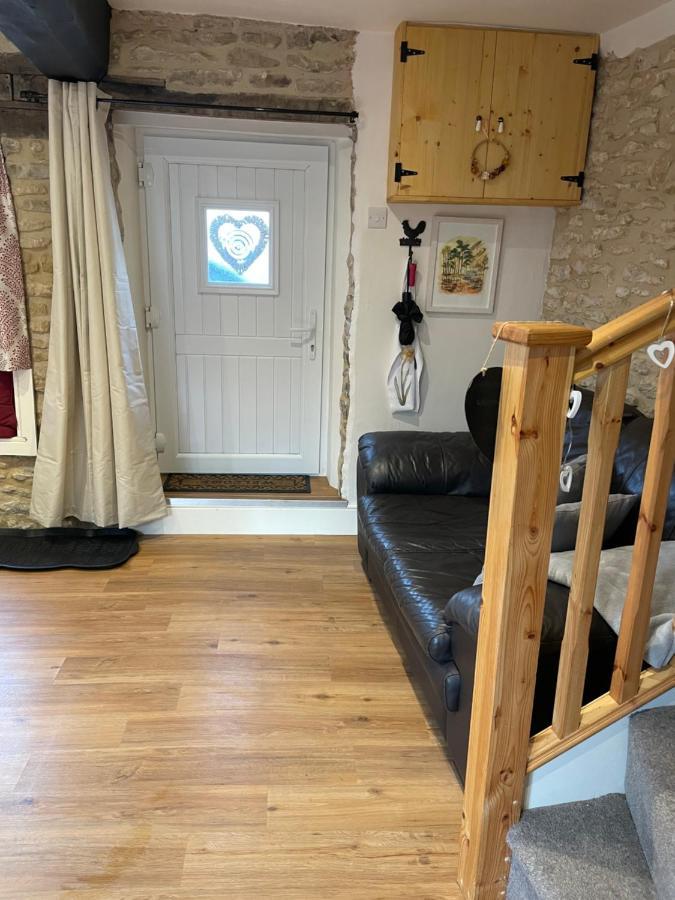 Cotswold Coombe Cottage Wotton-under-Edge Bagian luar foto